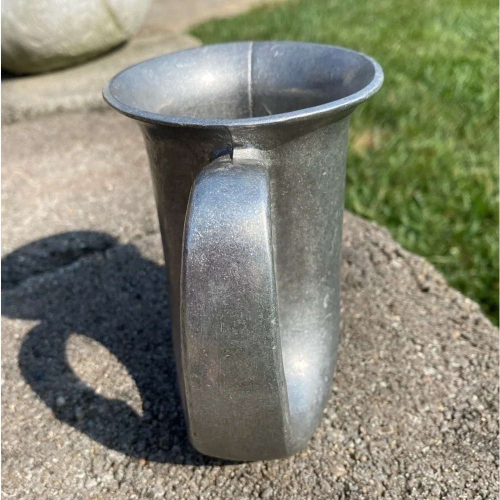 WILTON ARMETALE~VINTAGE~PEWTER BUGLE BEER STEIN~ENGRAVED ‘M’~ MADE IN USA ~G21